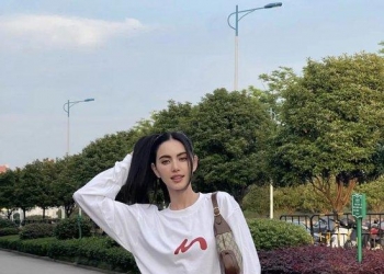韩女穿起卫衣来怎么这么松弛？